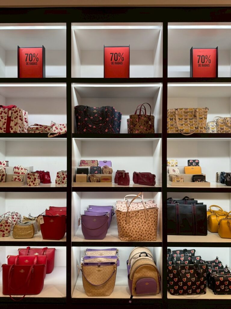 加拿大outlet